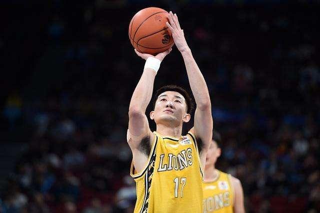 球队奋战至最后一刻，坚韧精神获赞