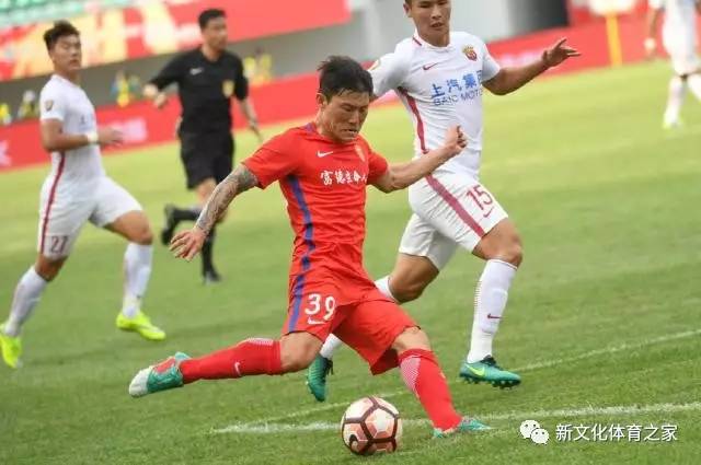 延边富德主场逼平上港，实现保级壮举