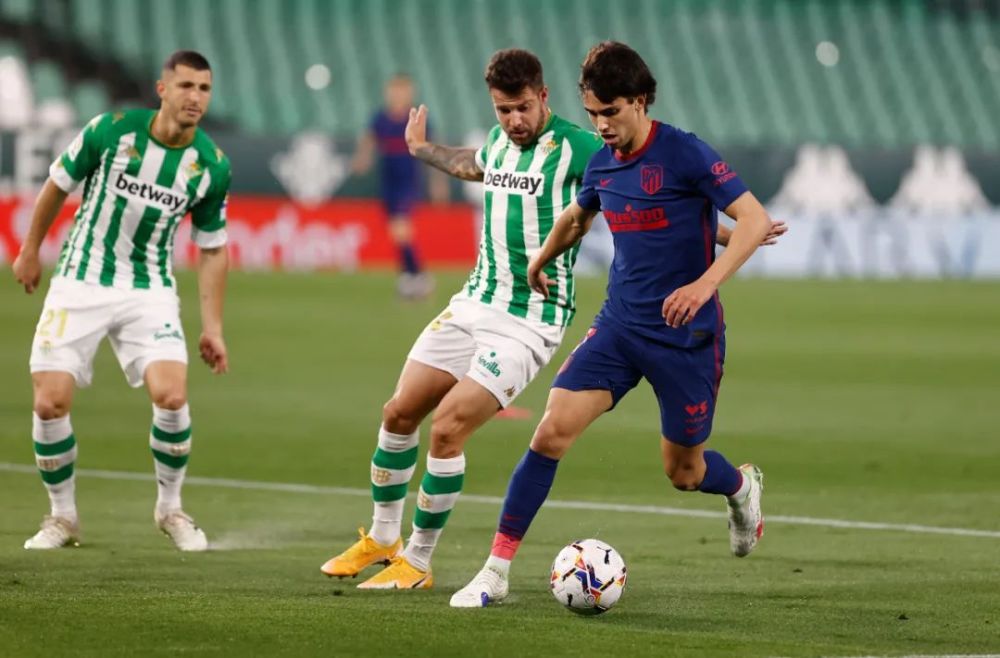 马德里竞技平局表现平平，出线形势堪忧