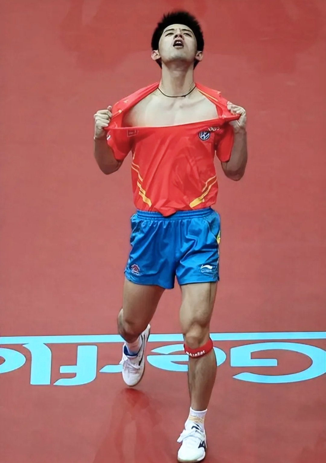 法国乒乓球队血洗中国乒乓球队，张继科爆发神勇