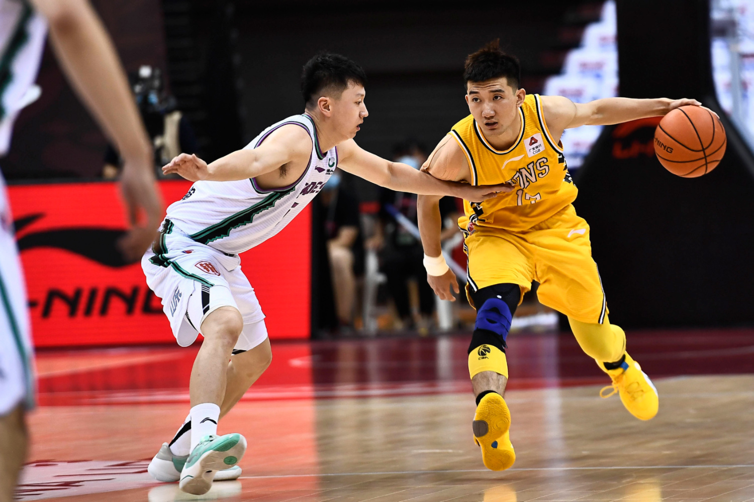 国王完胜深圳队，孙铭徽扛起全队