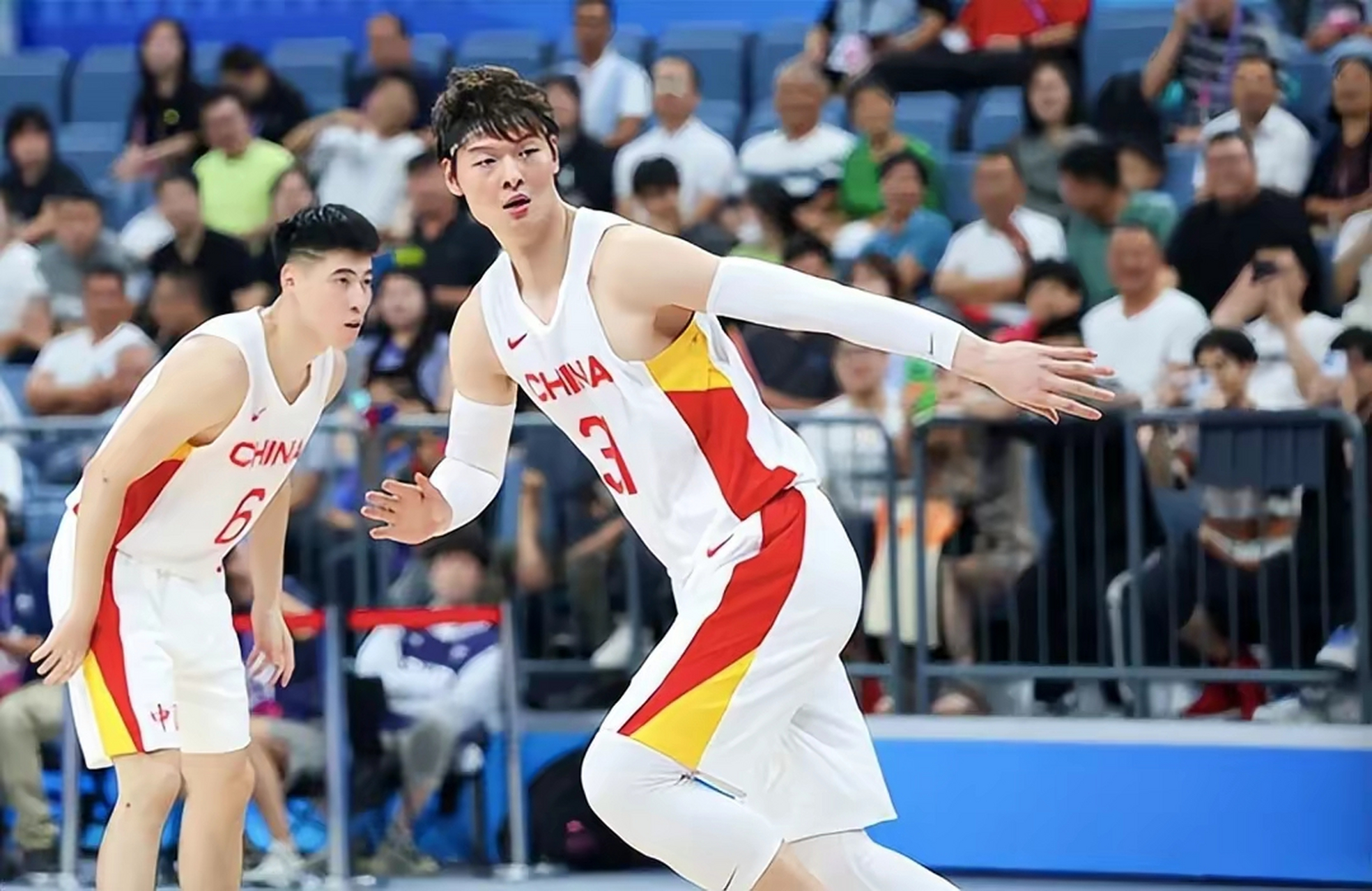 Leyu-篮网险胜山西队，王哲林带队取胜