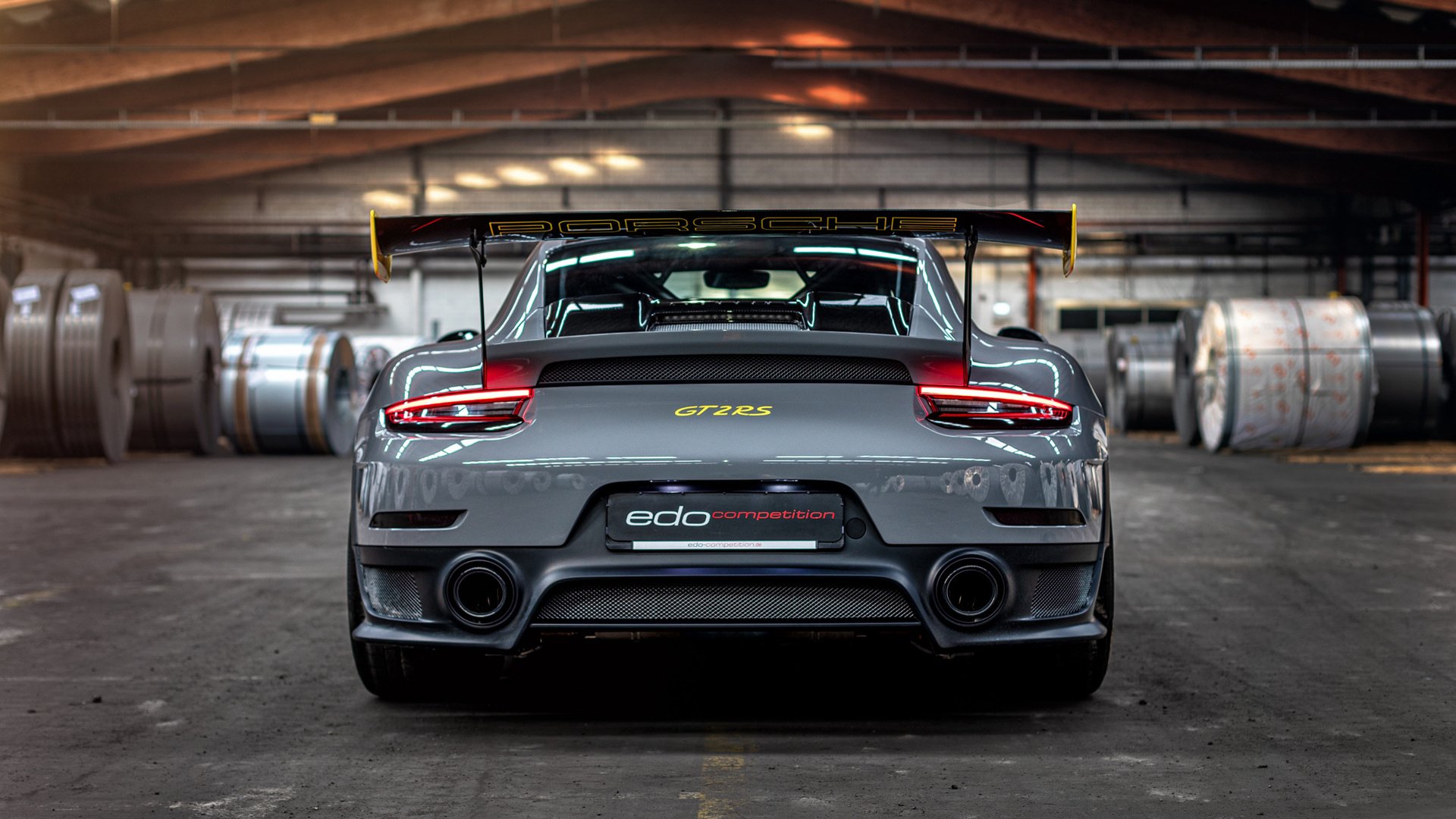 （三种风格供选择）